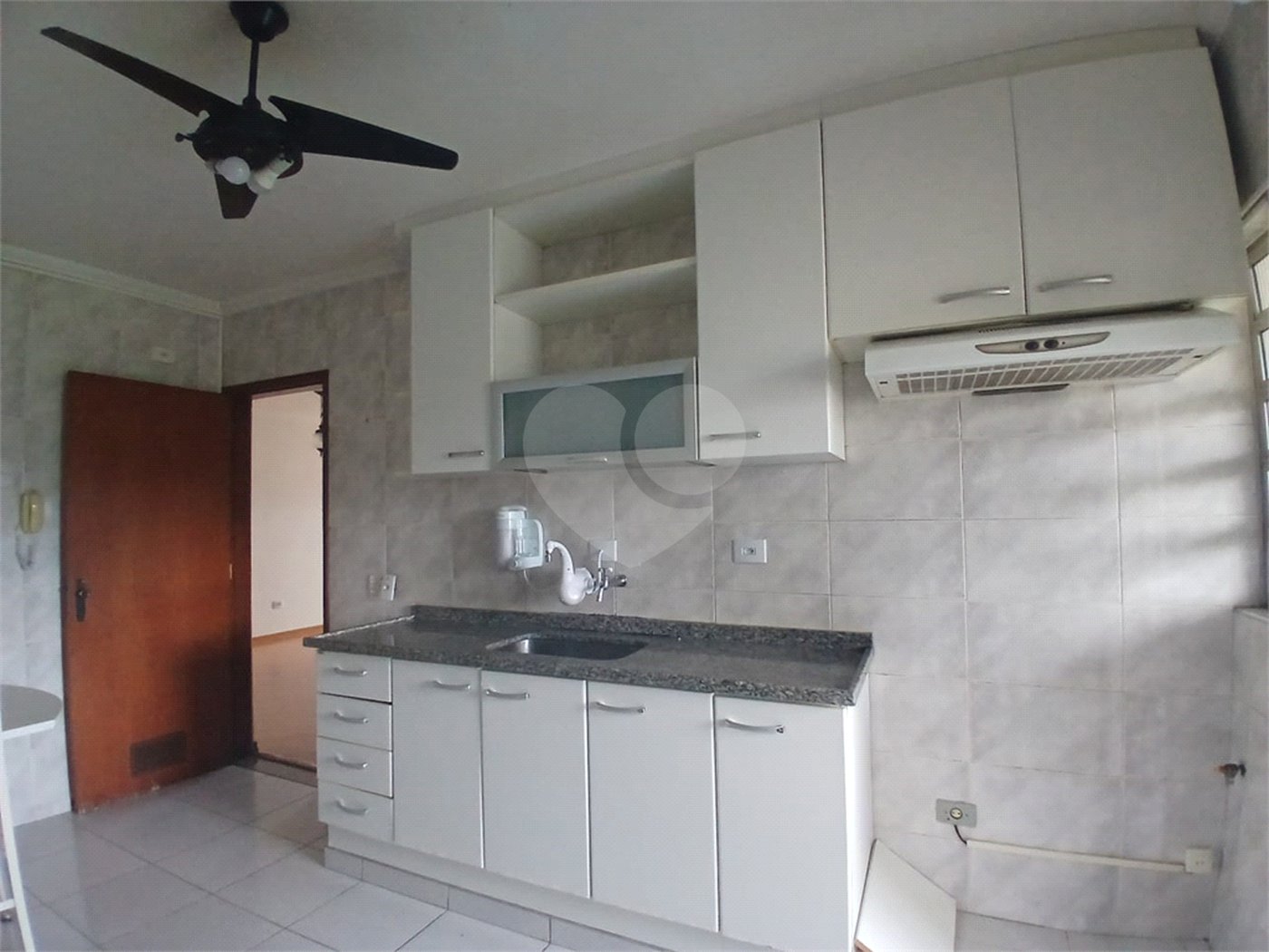 Apartamento à venda ou para alugar com 3 quartos, sendo 1 suíte,  em Jardim Flórida, São Roque, SP