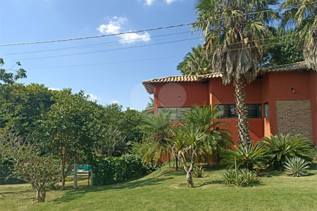 Casa à venda com 3 suítes no condomínio Village Ipanema 1, Araçoiaba da Serra - SP