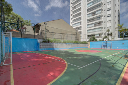 Apartamento à venda com 4 quartos, sendo 3 suítes, em Alto da Boa Vista, São Paulo, SP