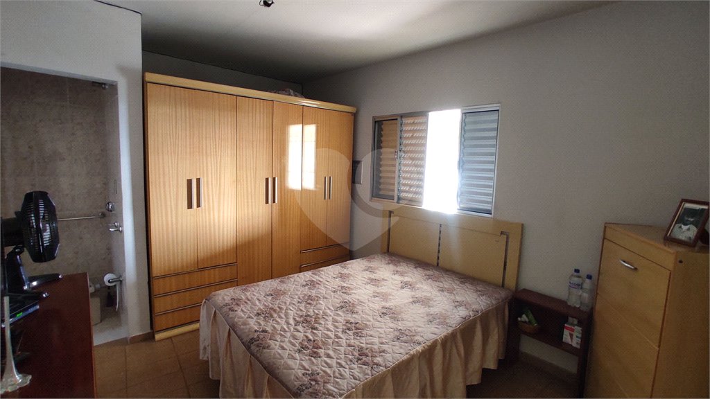 Sobrado à venda com 3 quartos, sendo 1 suíte, em Tremembé, São Paulo, SP