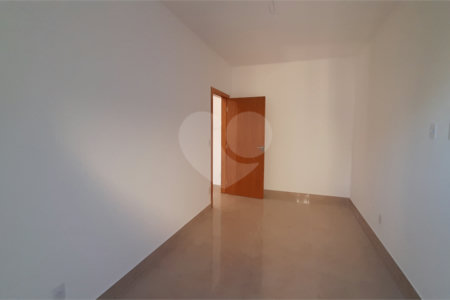 Casa à venda com 2 quartos no condomínio Residencial Luta, São Paulo - SP