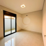 Casa à venda com 3 quartos, sendo 1 suíte, no condomínio Residencial Mont'alcino, Valinhos - SP