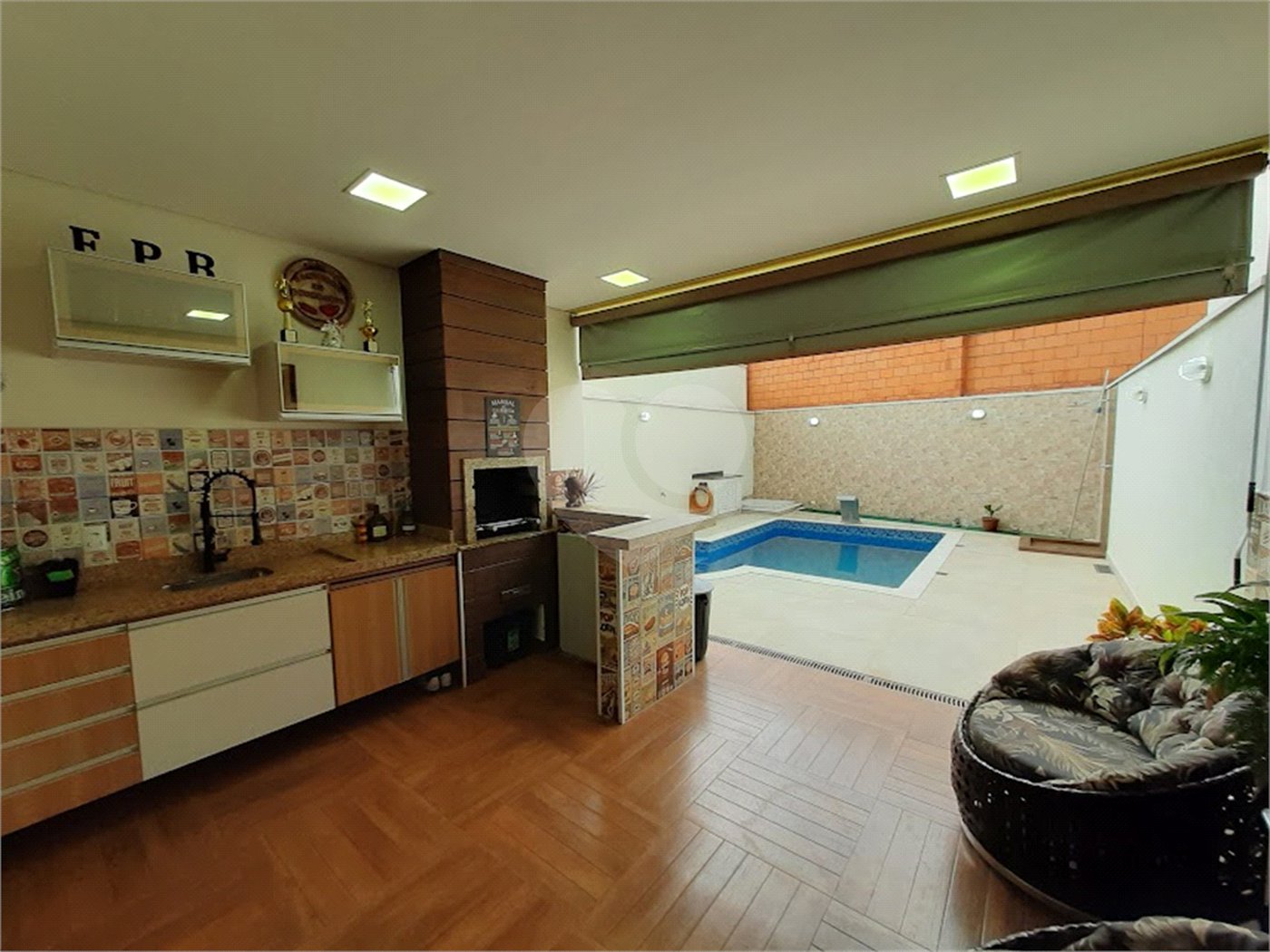 Casa à venda com 3 quartos, sendo 1 suíte, no condomínio Golden Park Residence II, Sorocaba - SP