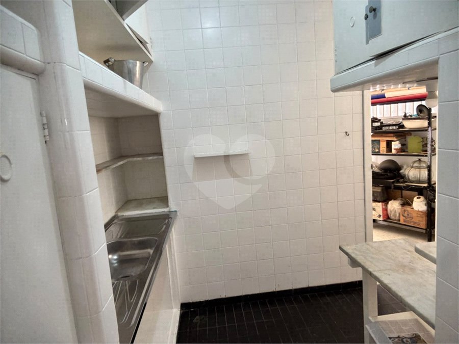 Apartamento à venda com 2 quartos, sendo 1 suíte, em Lagoa, Rio de Janeiro, RJ