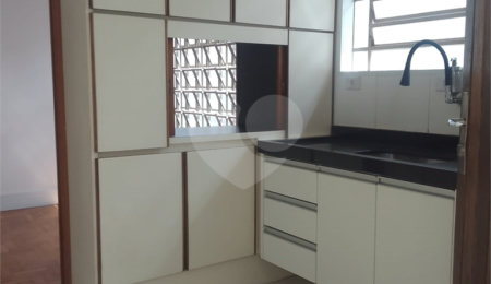 Casa à venda com 3 quartos, sendo 1 suíte, no Centro, Mogi das Cruzes, SP