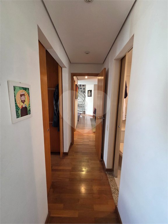 Cobertura à venda com 3 quartos, sendo 1 suíte, em Cidade São Francisco, São Paulo, SP
