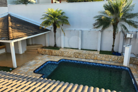 Casa à venda ou para alugar com 3 suítes no condomínio Villagio Capriccio, Louveira - SP