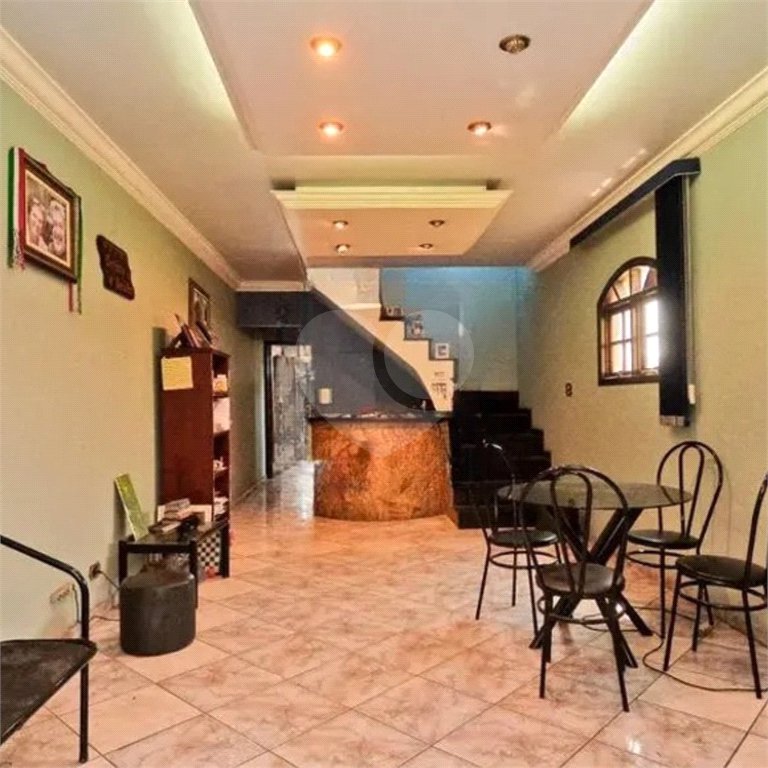 Sobrado à venda com 3 quartos em Vila Bonilha, São Paulo, SP
