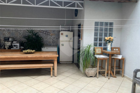 Sobrado à venda com 3 quartos, sendo 1 suíte, em Residencial Novo Horizonte I, Mogi das Cruzes, SP
