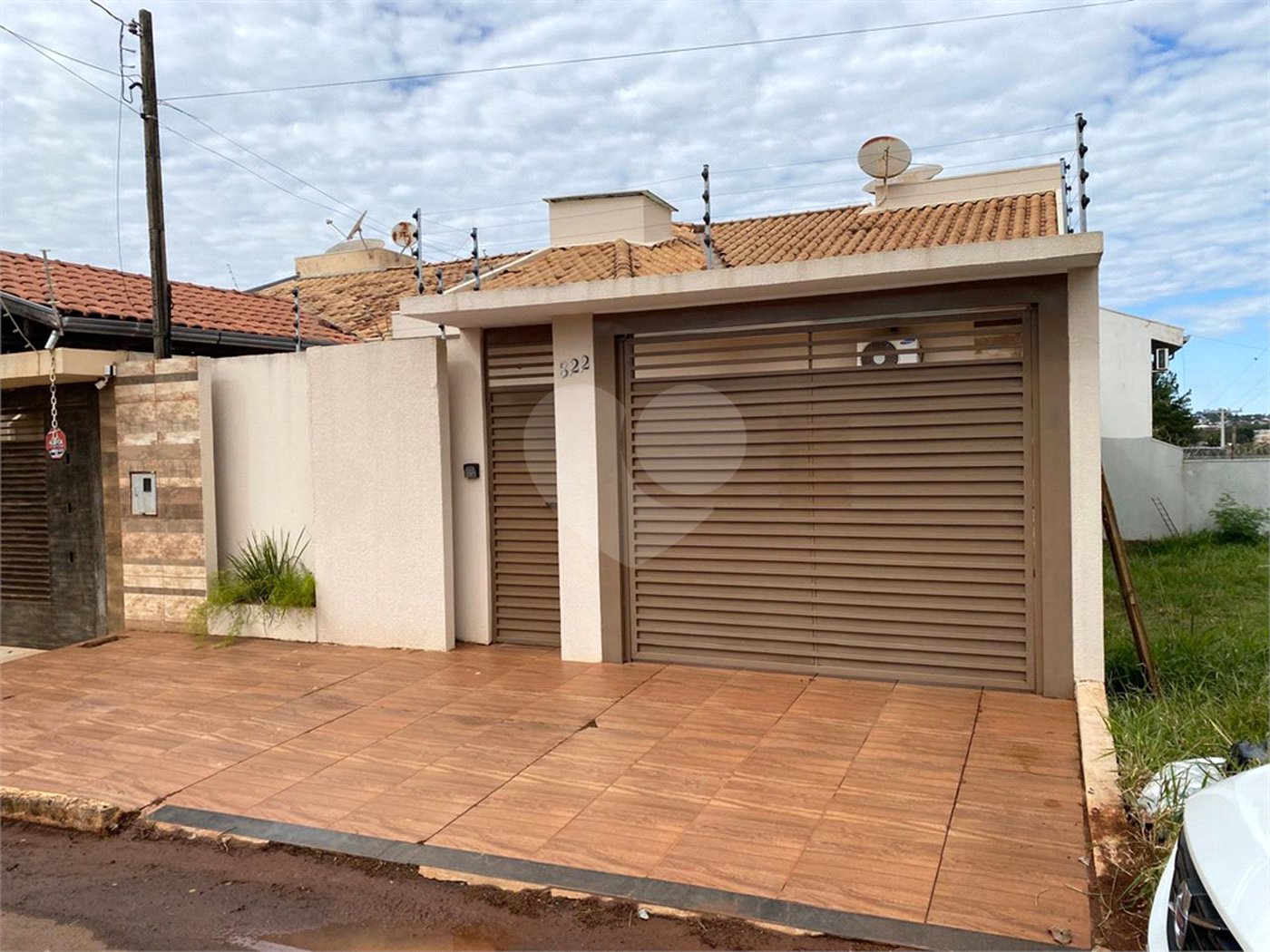 Casa à venda com 3 quartos, sendo 1 suíte,  em Jardim Jamaica, Ponta Porã, MS