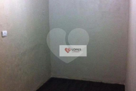 Sobrado à venda com 3 quartos, sendo 1 suíte, em Jardim das Palmas, São Paulo, SP