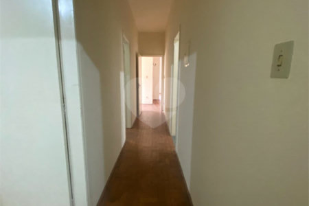 Casa à venda com 3 quartos, sendo 1 suíte, no Centro, Araraquara, SP
