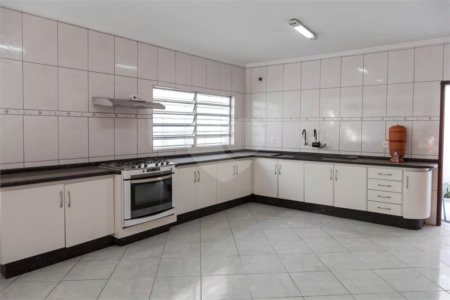 Casa à venda com 3 suítes em Vila Flórida, Guarulhos, SP