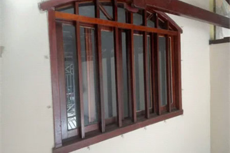 Sobrado à venda com 4 quartos, sendo 1 suíte, em Jardim Ester Yolanda, São Paulo, SP