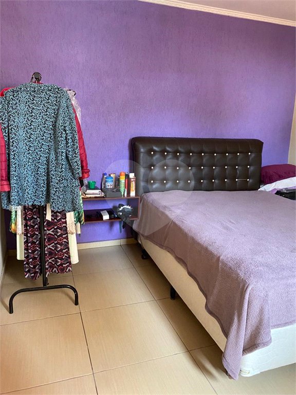 Sobrado à venda com 3 quartos, sendo 1 suíte, em Vila Augusta, Guarulhos, SP