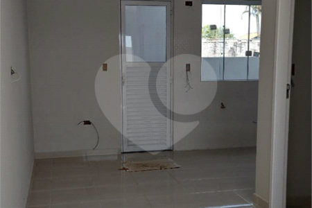 Casa à venda com 2 quartos no condomínio Residencial Bella Suissa, Mogi das Cruzes - SP
