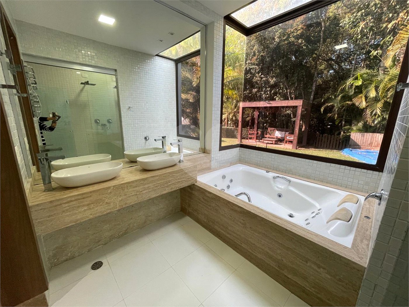 Casa à venda com 4 suítes no condomínio Aruã  Eco Park, Mogi das Cruzes - SP