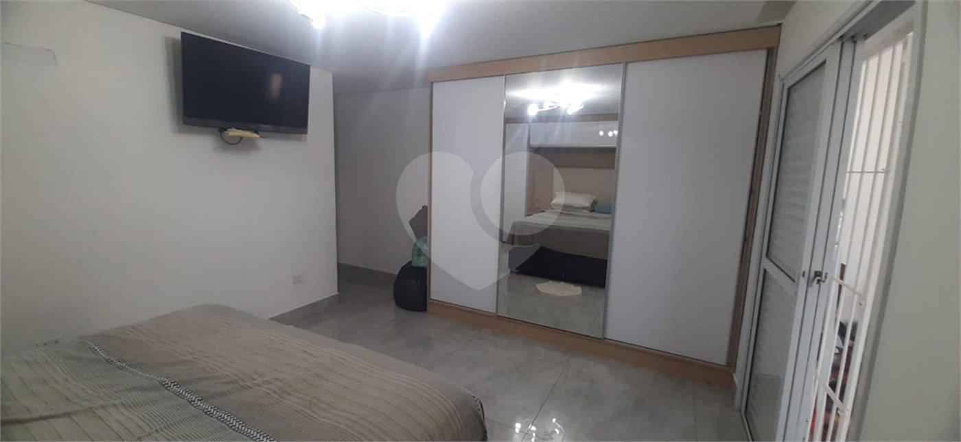 Sobrado à venda com 3 quartos, sendo 1 suíte, em Jardim Sarah, São Paulo, SP
