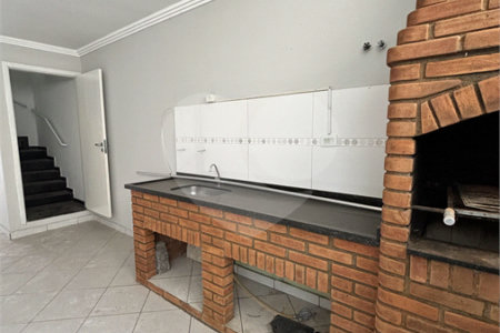 Sobrado à venda com 3 quartos, sendo 1 suíte, em Vila Invernada, São Paulo, SP