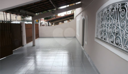 Sobrado à venda ou para alugar com 4 quartos, sendo 1 suíte,  em Vila Butantã, São Paulo, SP