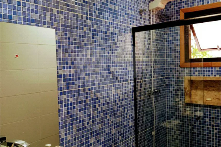 Casa à venda ou para alugar com 5 quartos, sendo 4 suítes, no condomínio Associação Reserva das Hortênsias, Mairiporã - SP