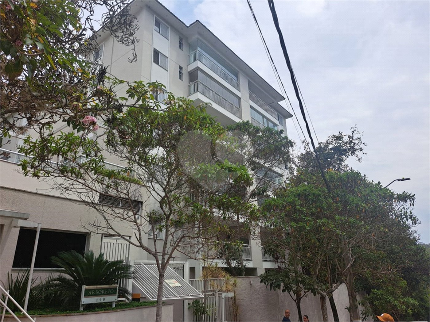 Apartamento à venda com 3 quartos, sendo 1 suíte, em Jardim Peri, São Paulo, SP