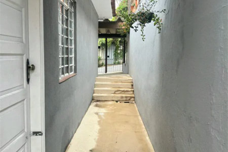 Casa à venda com 2 quartos em Jardim Pirajussara, São Paulo, SP
