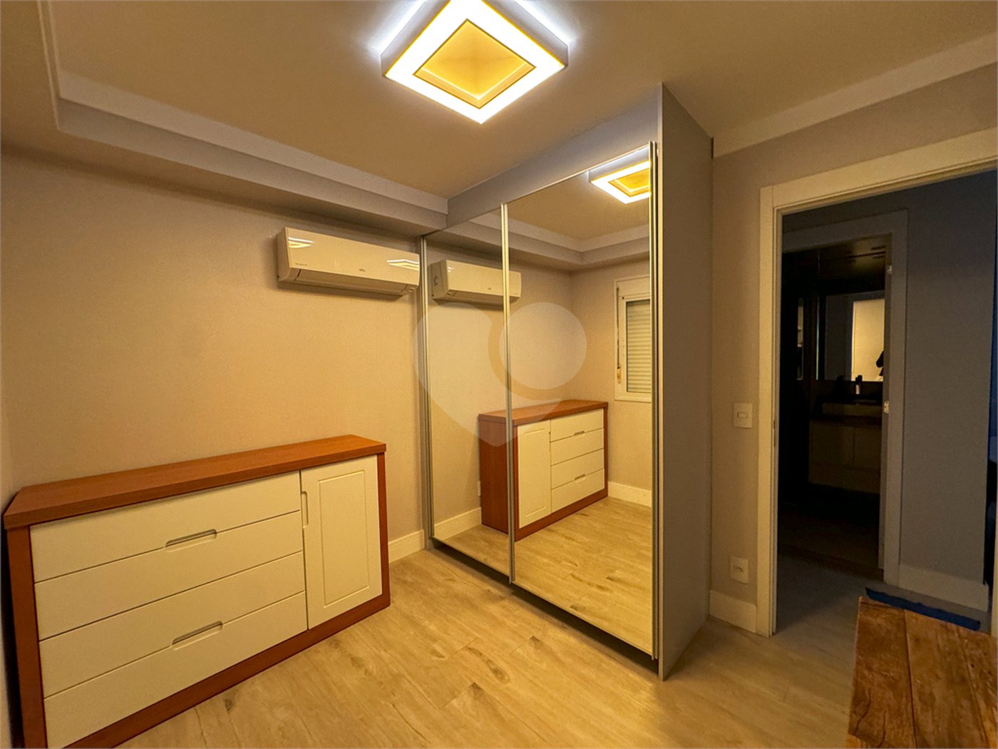 Apartamento à venda com 2 quartos, sendo 1 suíte, em Jardim Vazani, São Paulo, SP