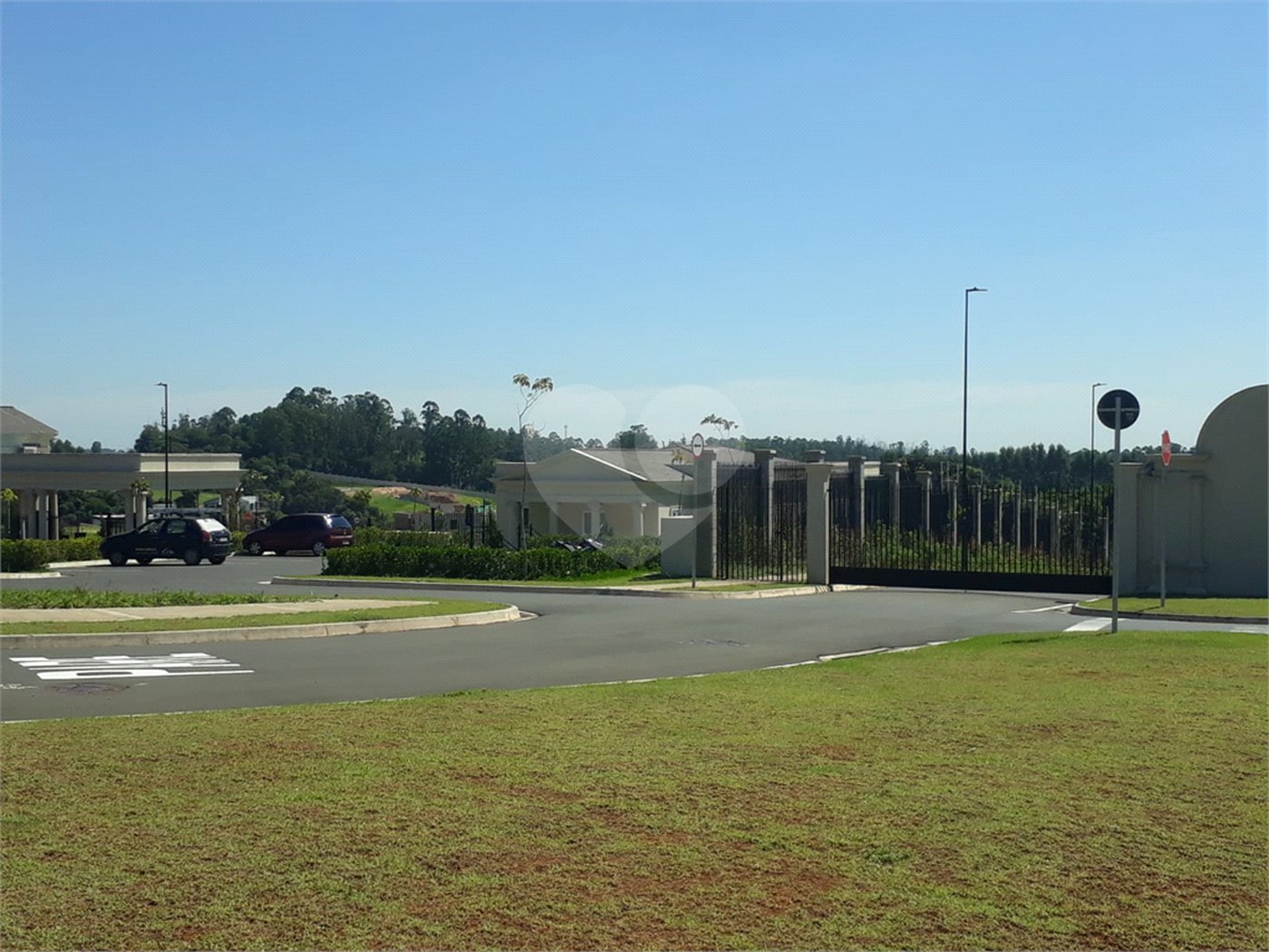 Casa à venda no condomínio Villa dos Pinheiros, Indaiatuba - SP