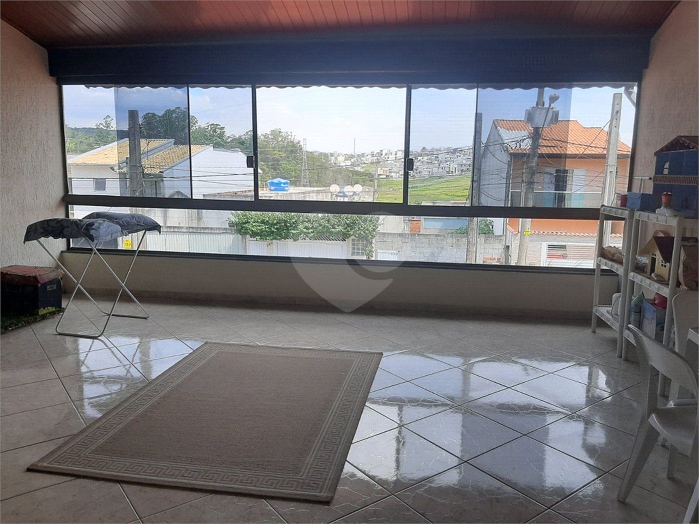 Casa à venda com 3 quartos, sendo 1 suíte,  em Residencial Colinas, Mogi das Cruzes, SP