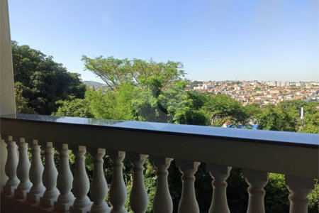 Casa à venda com 3 suítes em Jardim Brasil, Atibaia, SP