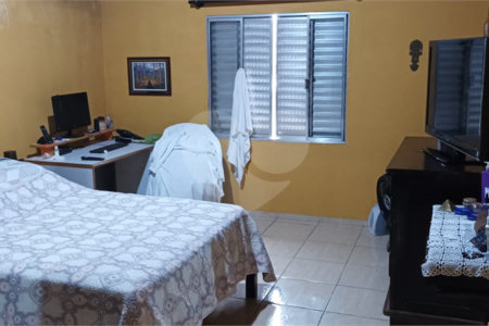 Casa à venda com 3 quartos em Parada Inglesa, São Paulo, SP