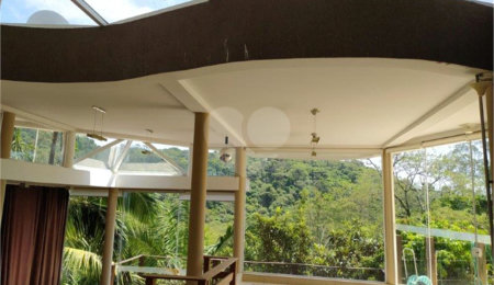 Casa à venda com 4 suítes no condomínio Parque Imperial, Mairiporã - SP