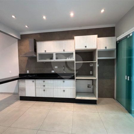 Casa à venda com 2 quartos, sendo 1 suíte, no condomínio Terras de São Francisco, Sorocaba - SP