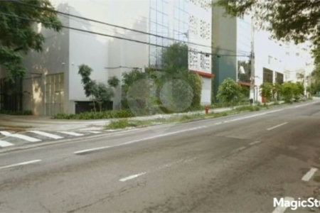 Loja com 52 m² , a 250 metros da estação Butantã , linha amarela do metrô.