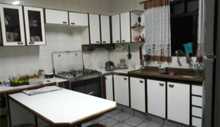 Sobrado à venda com 4 quartos, sendo 2 suítes,  em Parque Edu Chaves, São Paulo, SP
