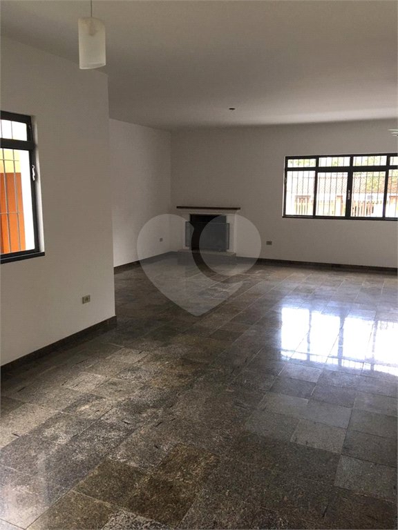 Casa à venda com 4 quartos, sendo 1 suíte, em Loteamento Loanda, Atibaia, SP