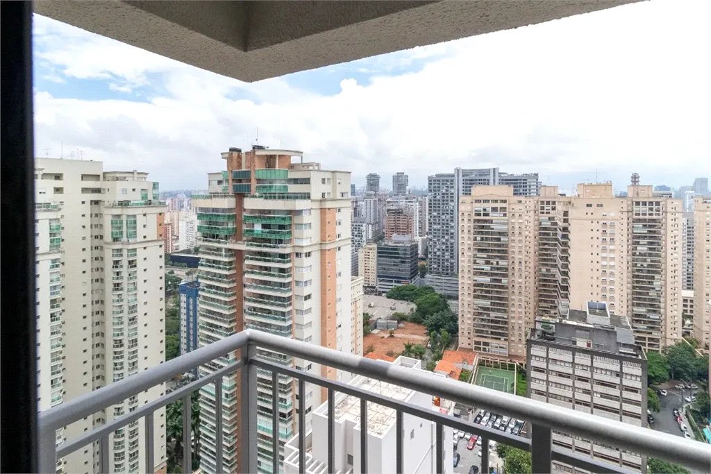 Apartamento à venda com 3 suítes em Brooklin Paulista, São Paulo, SP