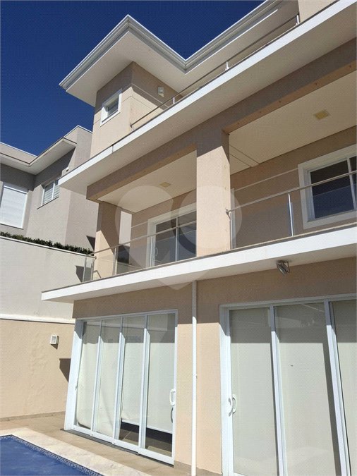 Casa à venda com 3 suítes no condomínio Portal do Jequitibá, Valinhos - SP