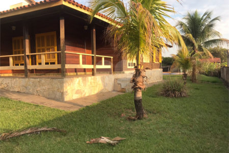 Casa à venda com 3 quartos, sendo 1 suíte, no condomínio Zuleika Jabour, Salto - SP
