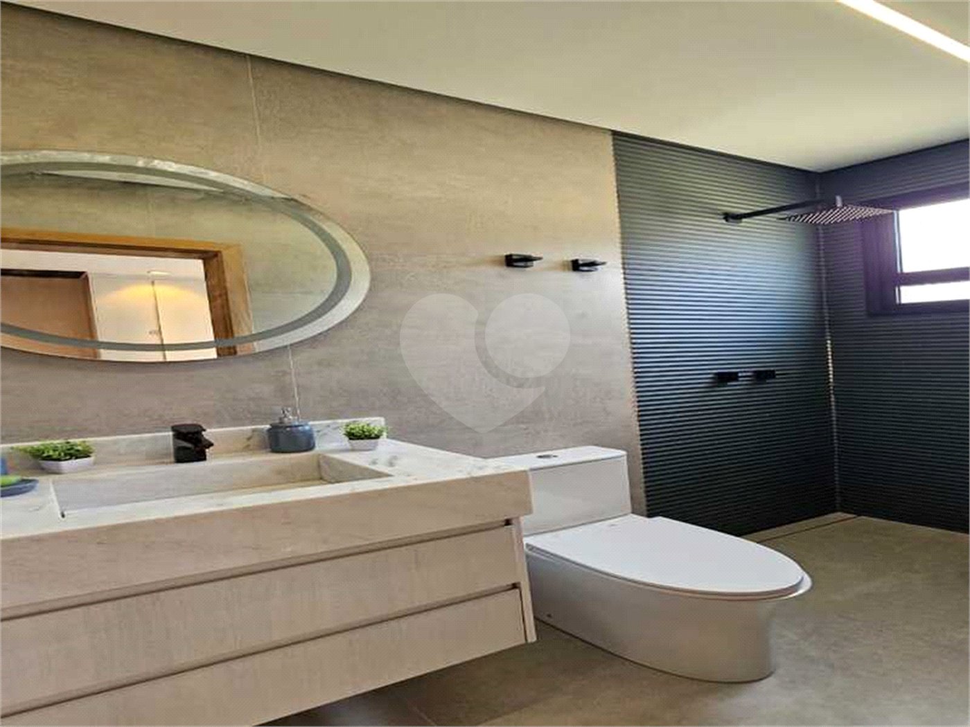 Casa à venda com 3 suítes no condomínio Lagú, São Roque - SP