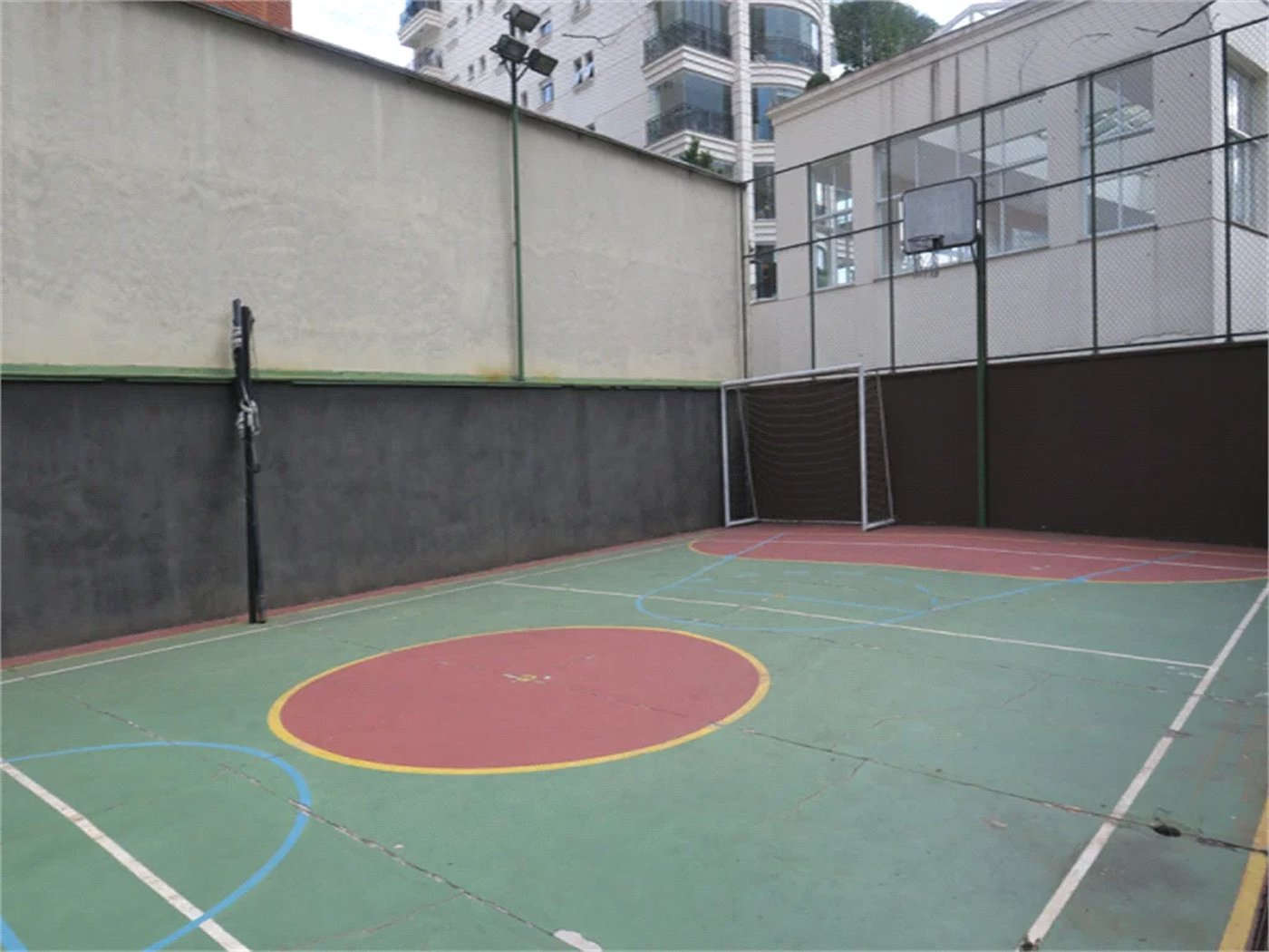 Apartamento à venda com 3 suítes em Vila Suzana, São Paulo, SP