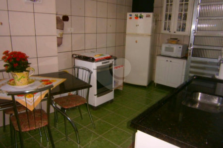 Sobrado à venda com 5 quartos, sendo 1 suíte, em Vila Aurora (zona Norte), São Paulo, SP