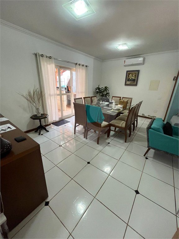 Casa à venda com 4 quartos, sendo 1 suíte, em Vila Santa Maria (vila Xavier), Araraquara, SP