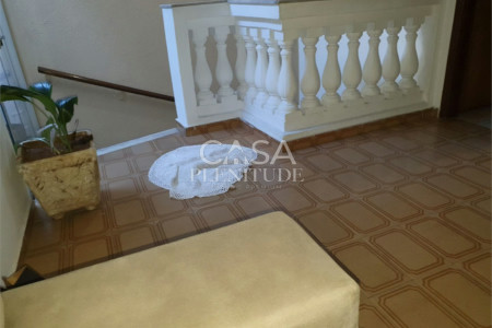Sobrado à venda com 4 quartos, sendo 1 suíte, em Vila Carvalho, Sorocaba, SP