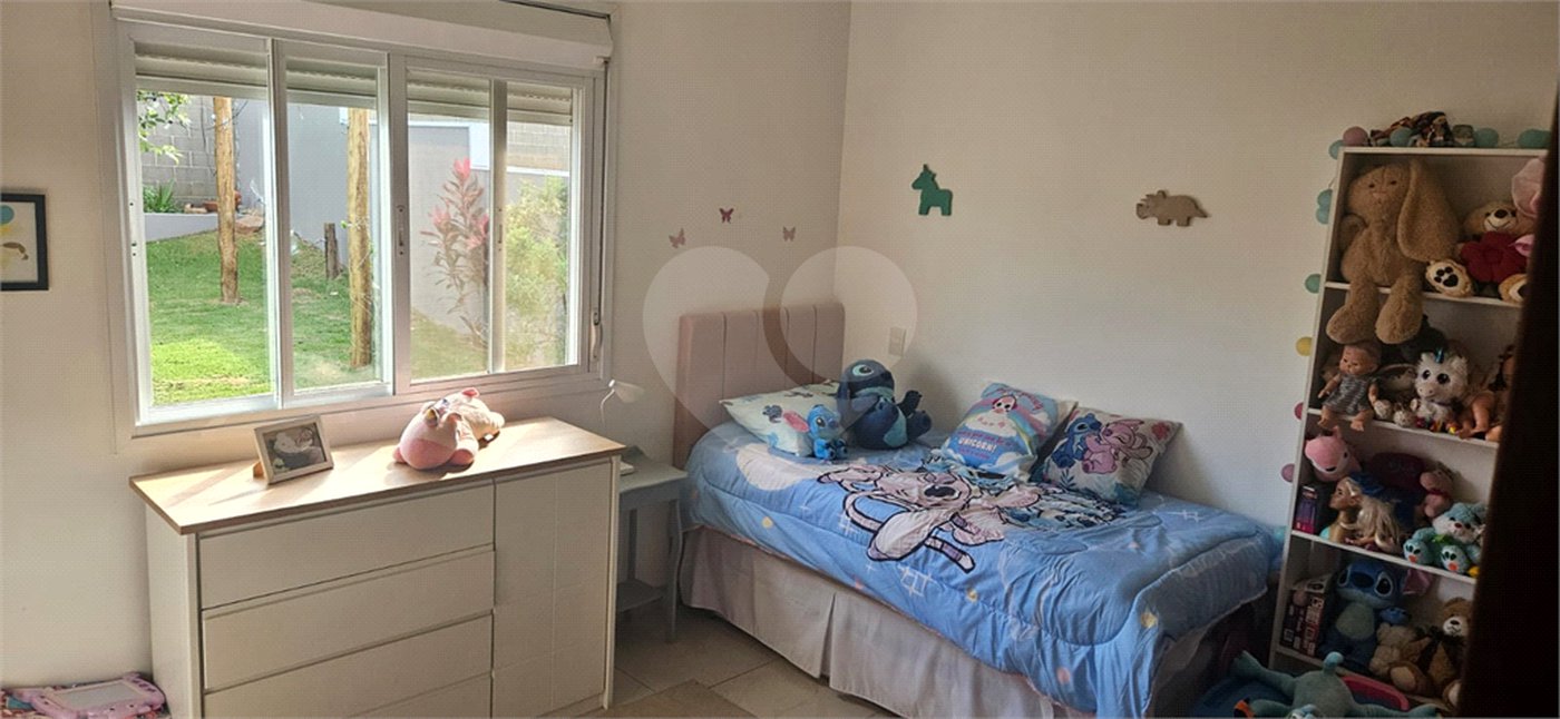 Casa à venda com 3 quartos, sendo 1 suíte,  no condomínio Reserva dos Vinhedos, Louveira - SP
