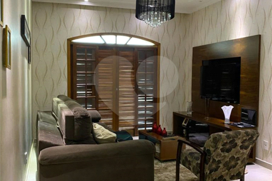 Casa à venda com 3 quartos, sendo 2 suítes, em Jardim Brasil, Guarulhos, SP