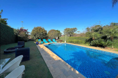 Casa à venda com 4 suítes em Vila Santo Antônio, Cotia, SP
