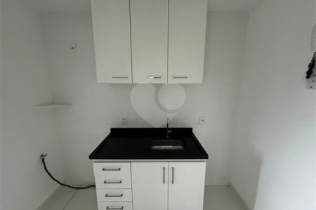 Apartamento à venda com 2 quartos, sendo 1 suíte,  em Vila Aparecida, Itapetininga, SP