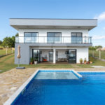 Casa à venda com 4 quartos, sendo 1 suíte, no condomínio Residencial Pinheiros do Lago, Alambari - SP